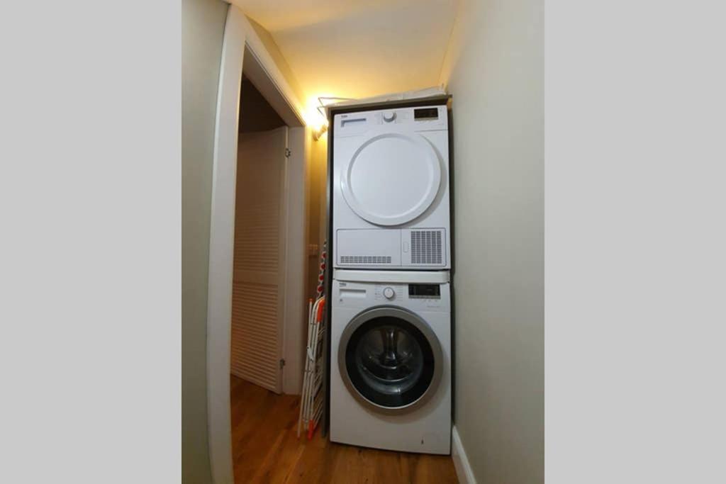 Smart & Stylish Holiday Apartment In The City Centre Инвернес Екстериор снимка