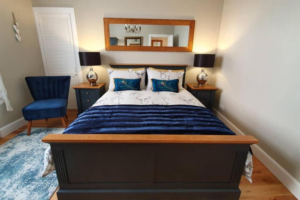Smart & Stylish Holiday Apartment In The City Centre Инвернес Екстериор снимка